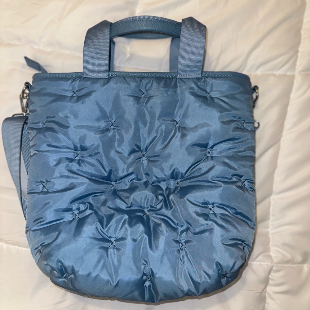 Elegant Blue Women's Tote Bag